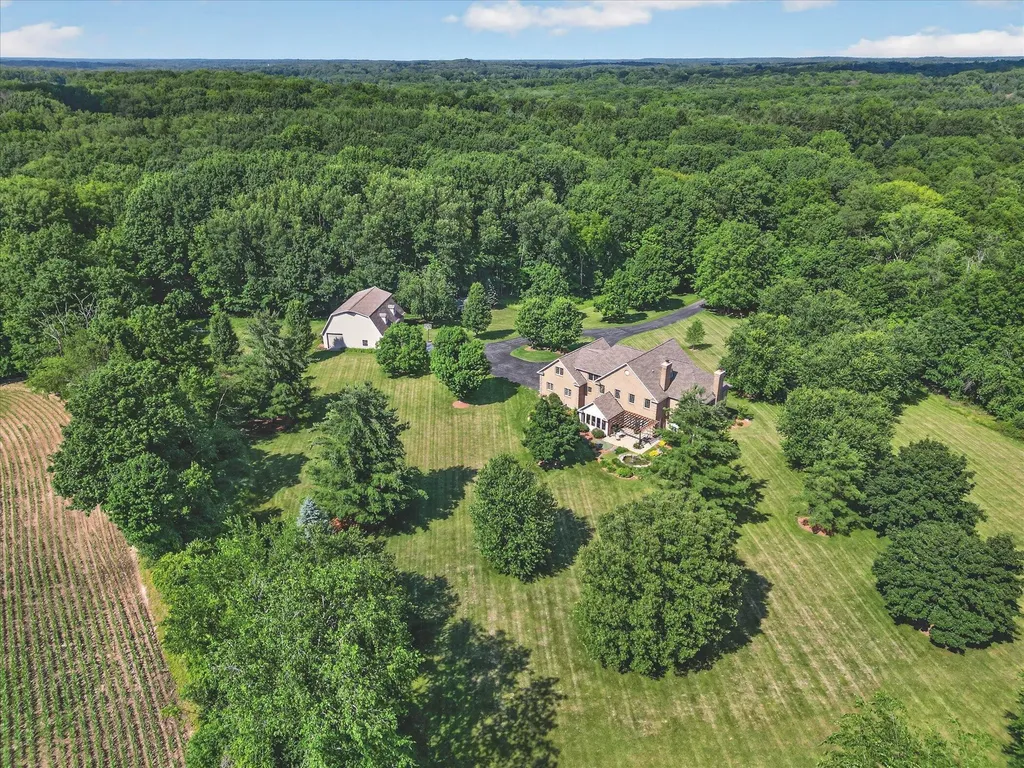 9425 Ravine Ridge Drive SE Caledonia Township MI 49316