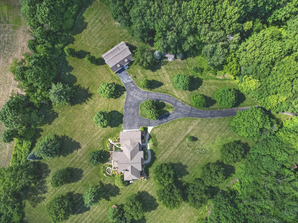 9425 Ravine Ridge Drive SE Caledonia Township MI 49316