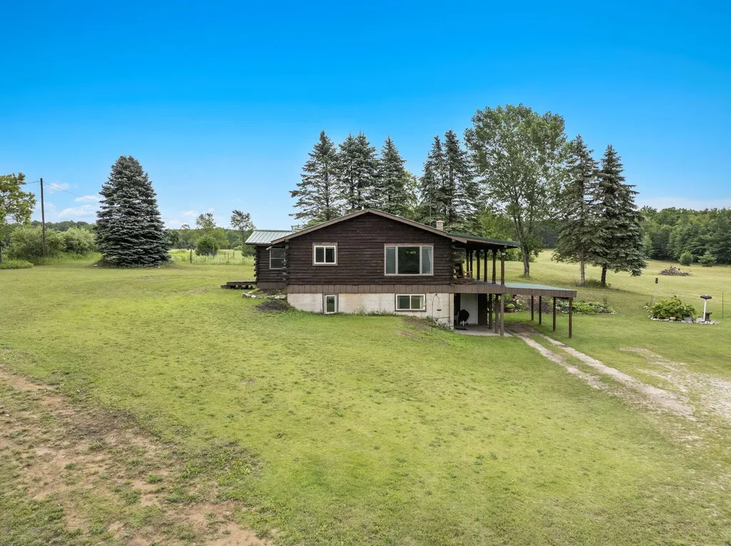 9191 W 34 Road Slagle Township MI 49638