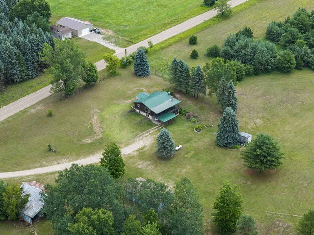9191 W 34 Road Slagle Township MI 49638