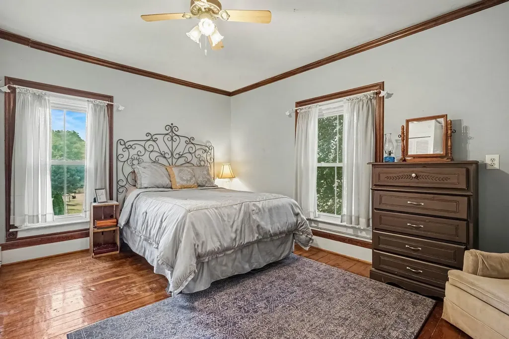 312 E 16th Street Holland City MI 49423