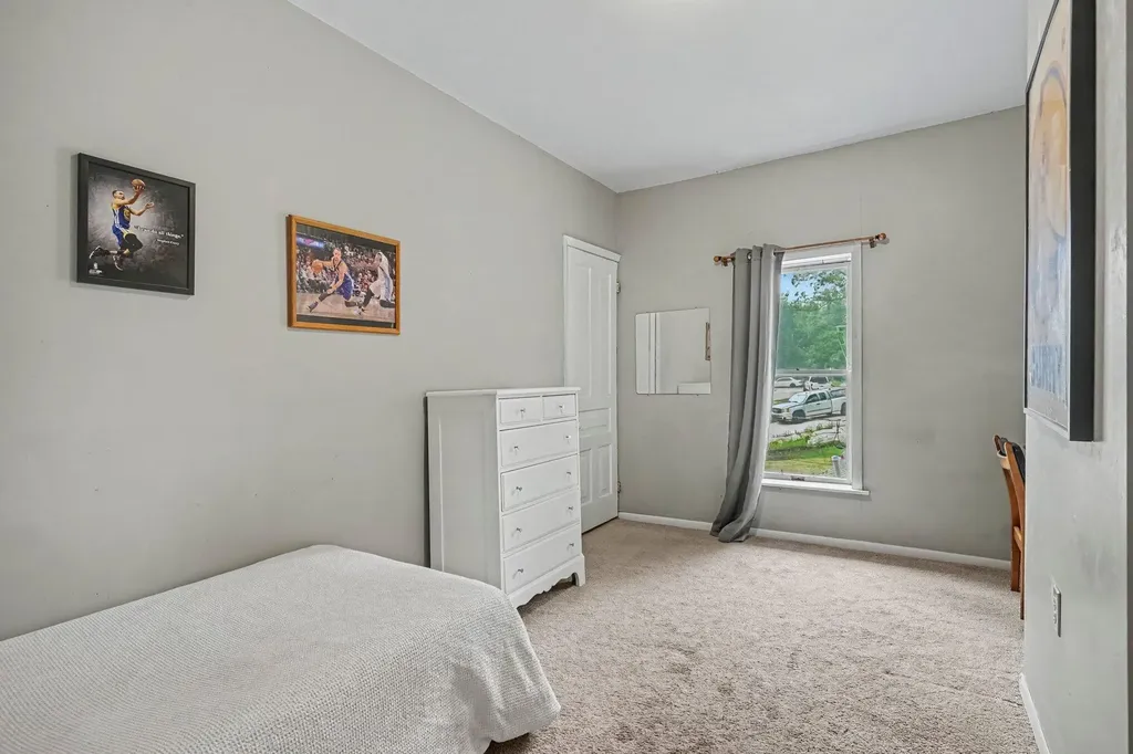 312 E 16th Street Holland City MI 49423