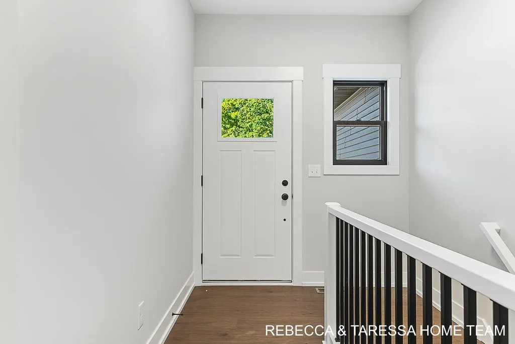 324 Hazelwood Court Muskegon Charter Township MI 49442