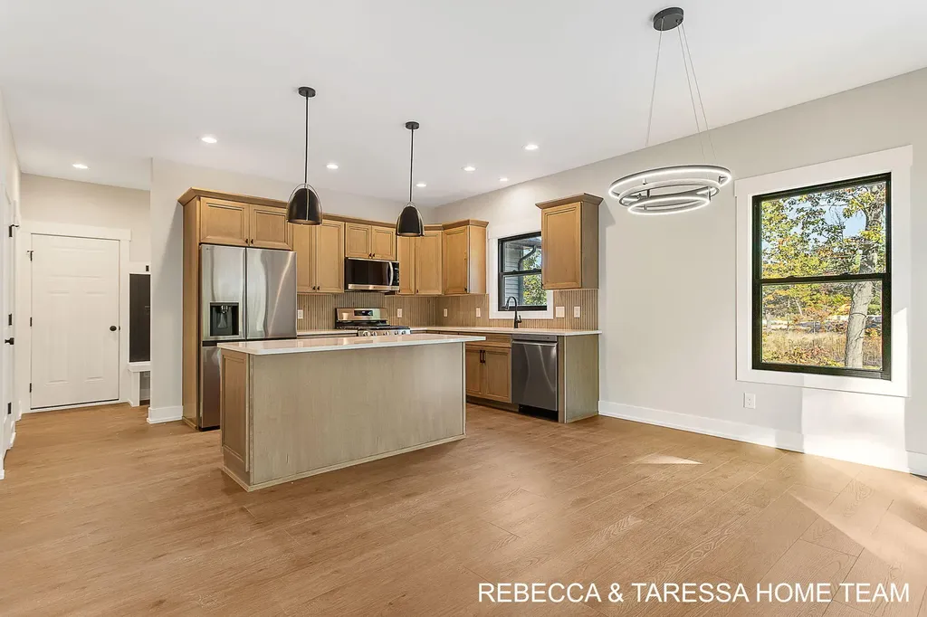 324 Hazelwood Court Muskegon Charter Township MI 49442