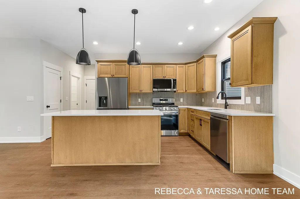 324 Hazelwood Court Muskegon Charter Township MI 49442