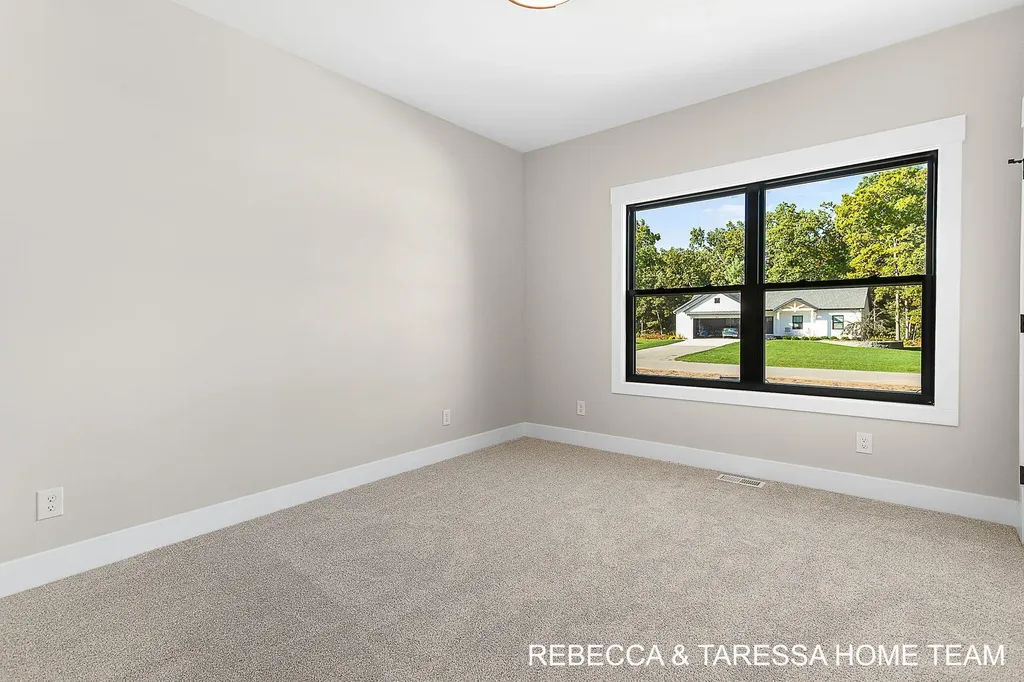 324 Hazelwood Court Muskegon Charter Township MI 49442