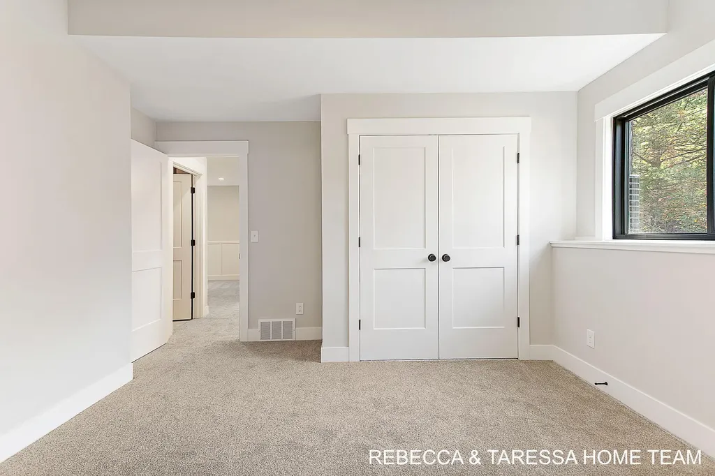 324 Hazelwood Court Muskegon Charter Township MI 49442