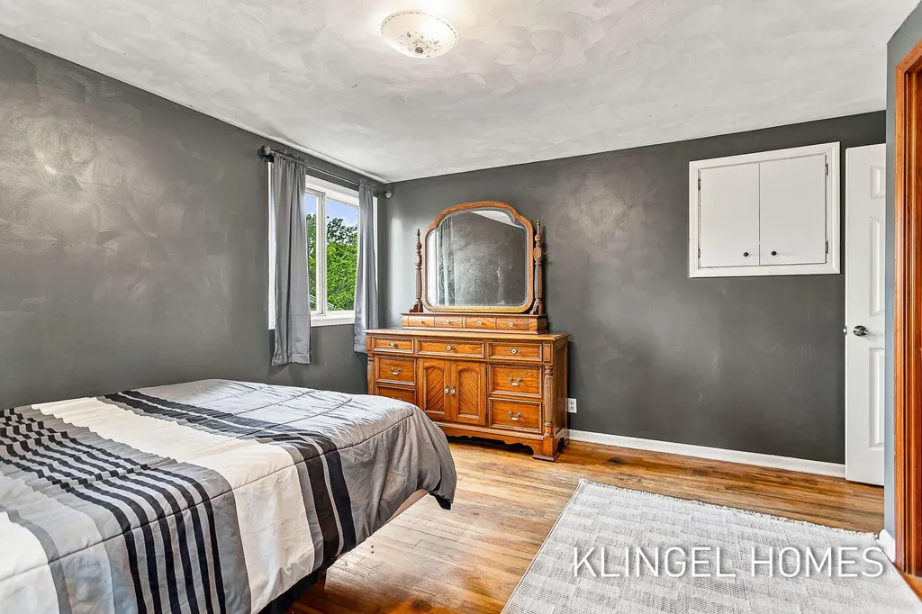1144 Oakes Avenue Grand Haven City MI 49417