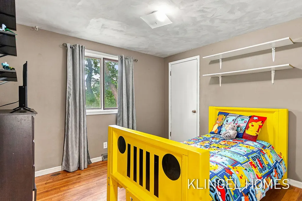 1144 Oakes Avenue Grand Haven City MI 49417