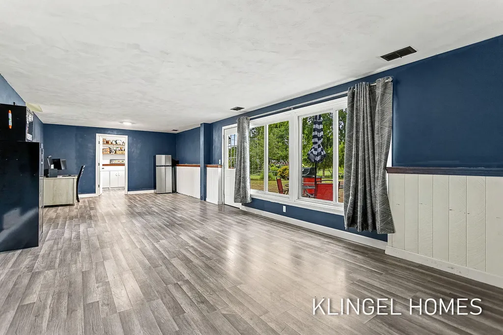 1144 Oakes Avenue Grand Haven City MI 49417
