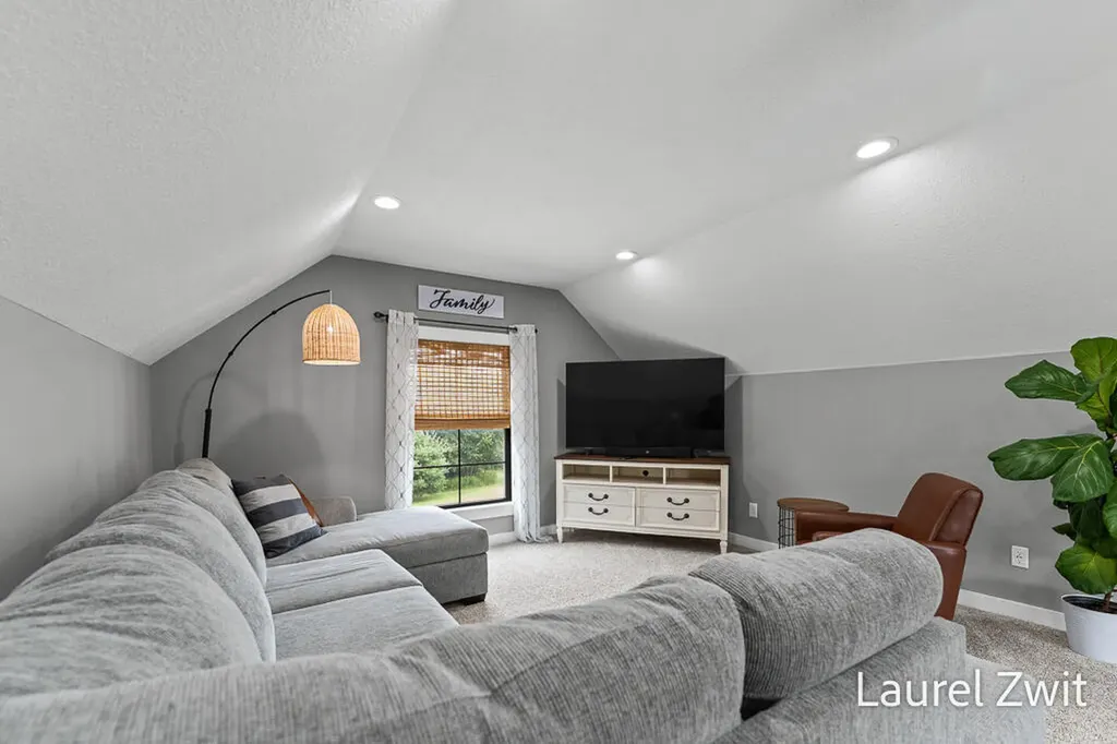 2281 N Green Creek Road Fruitland Township MI 49445