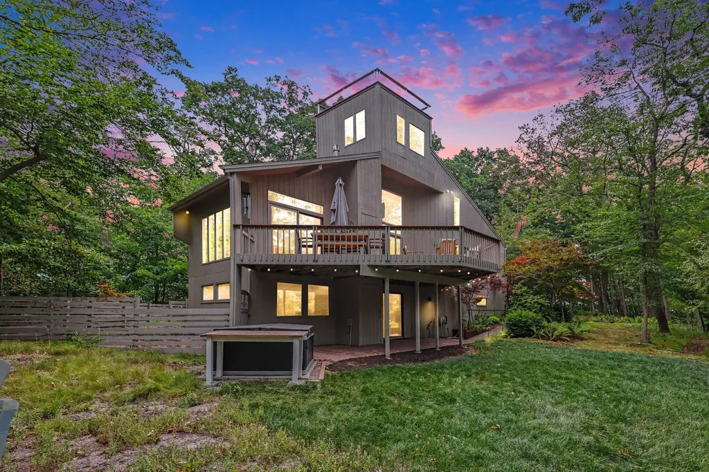 17950 Holcomb Road Grand Haven Charter Township MI 49417