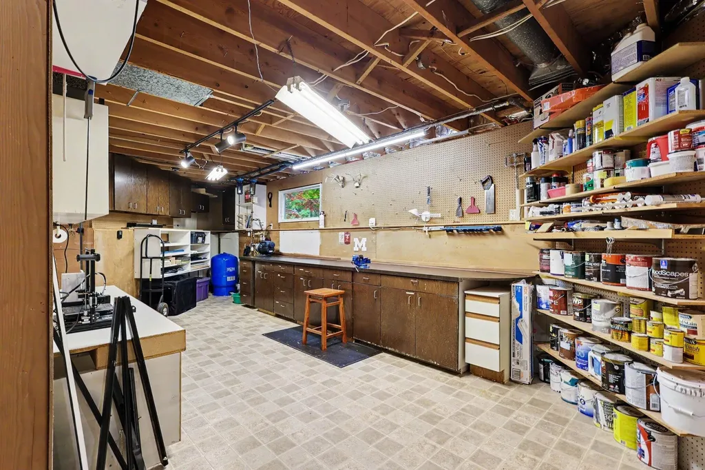 17950 Holcomb Road Grand Haven Charter Township MI 49417