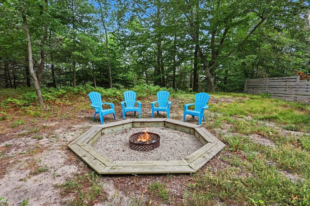 17950 Holcomb Road Grand Haven Charter Township MI 49417