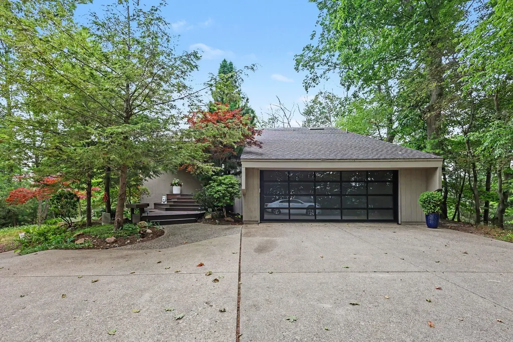 17950 Holcomb Road Grand Haven Charter Township MI 49417