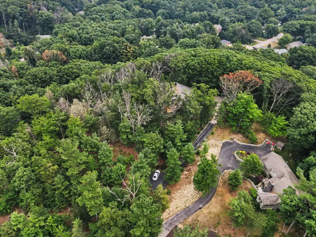 17950 Holcomb Road Grand Haven Charter Township MI 49417