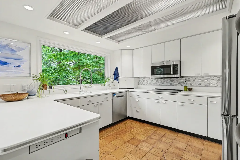 17950 Holcomb Road Grand Haven Charter Township MI 49417