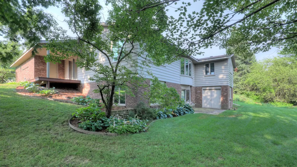 8691 Summit Court Zeeland Charter Township MI 49464
