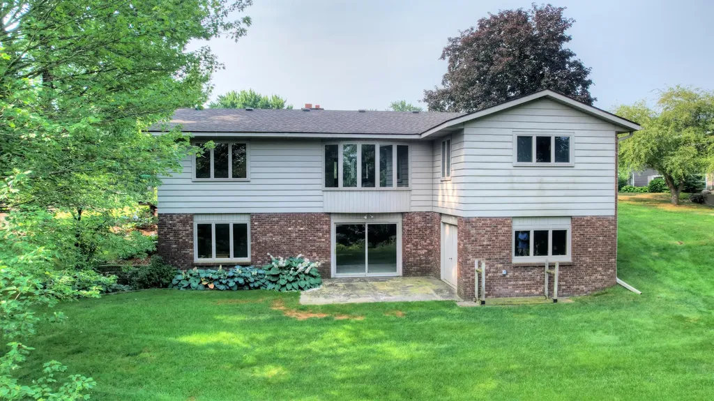 8691 Summit Court Zeeland Charter Township MI 49464