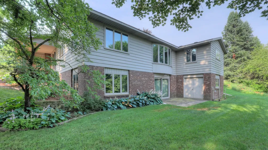 8691 Summit Court Zeeland Charter Township MI 49464