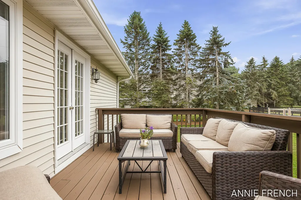 6390 147th Avenue Laketown Township MI 49423