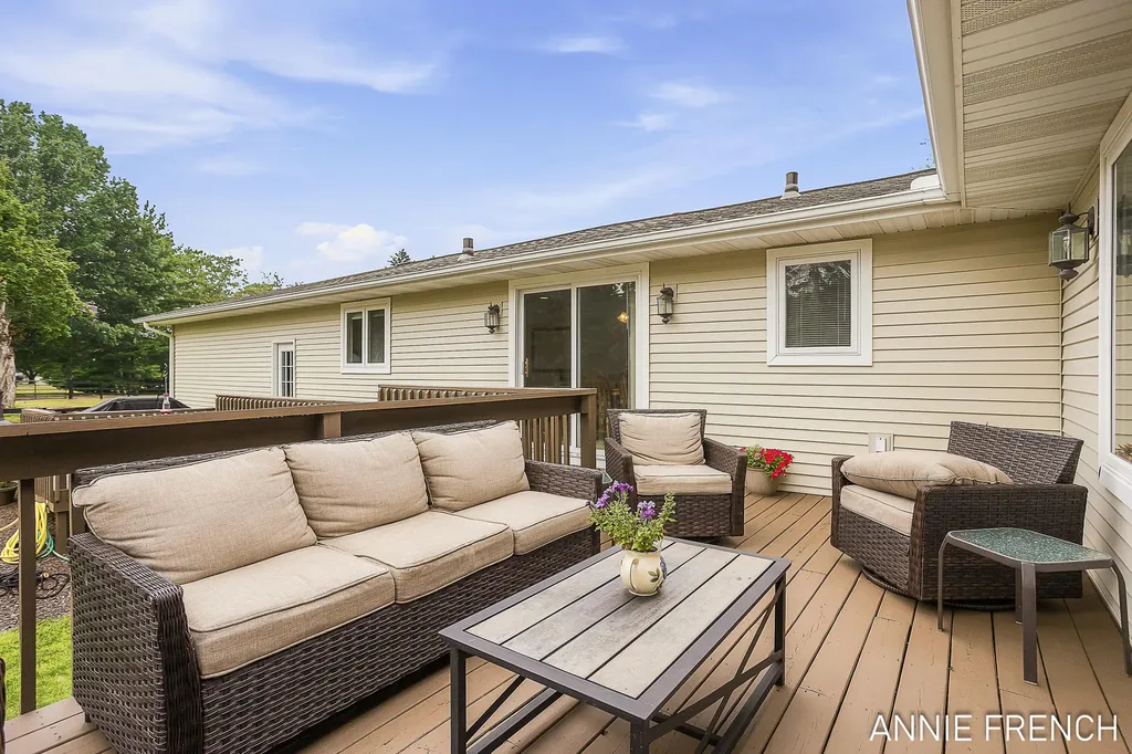 6390 147th Avenue Laketown Township MI 49423