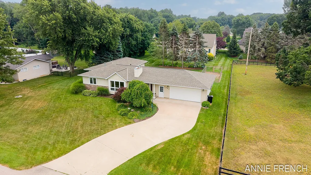 6390 147th Avenue Laketown Township MI 49423