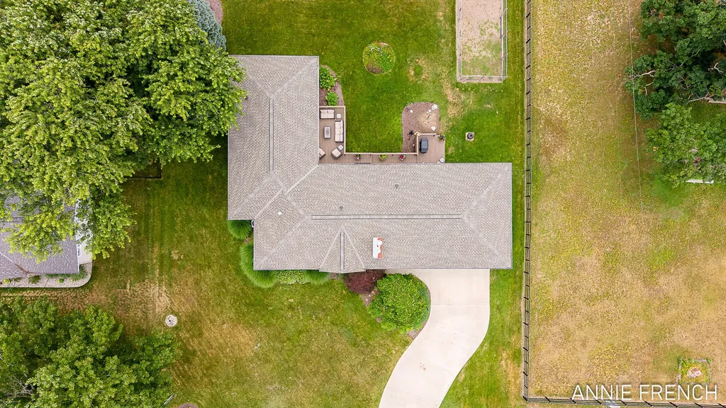 6390 147th Avenue Laketown Township MI 49423