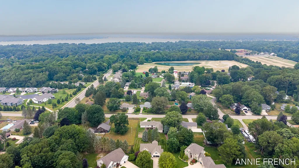 6390 147th Avenue Laketown Township MI 49423