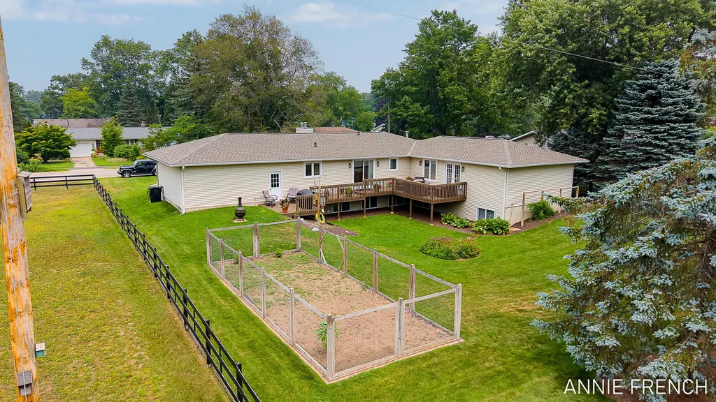 6390 147th Avenue Laketown Township MI 49423
