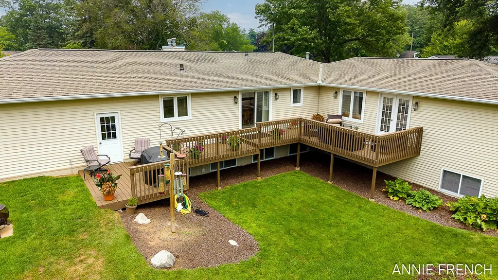 6390 147th Avenue Laketown Township MI 49423