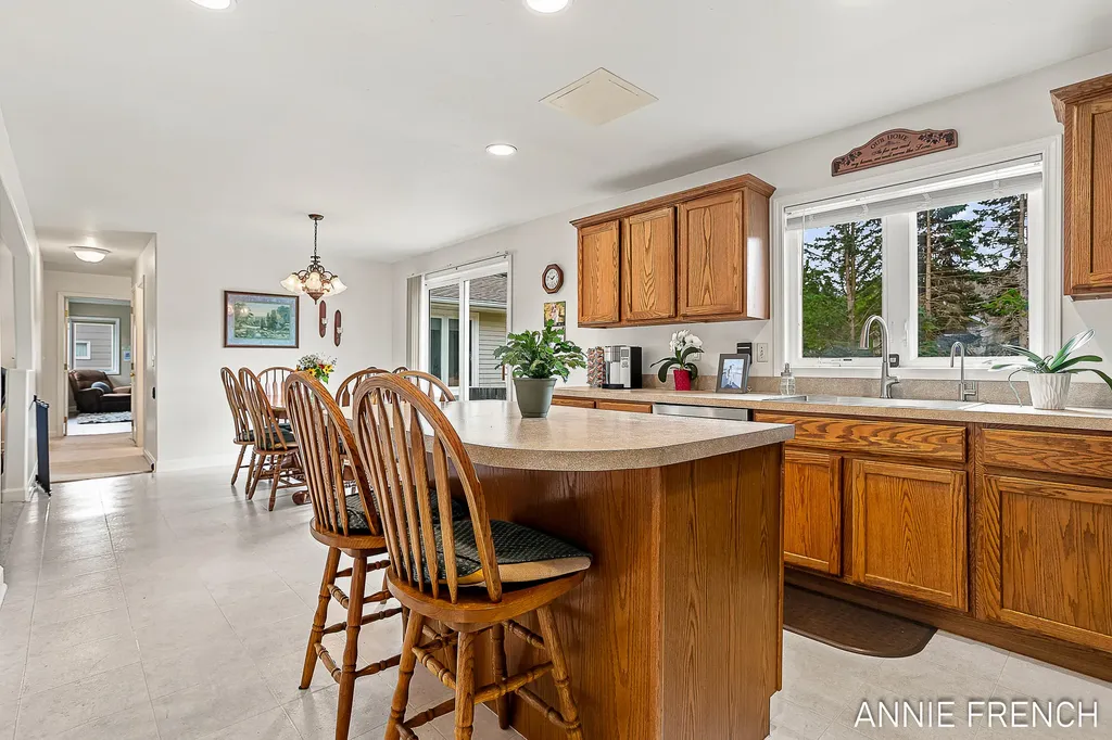 6390 147th Avenue Laketown Township MI 49423