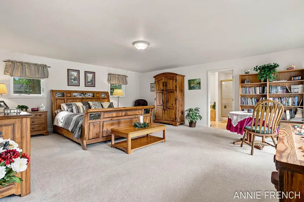 6390 147th Avenue Laketown Township MI 49423