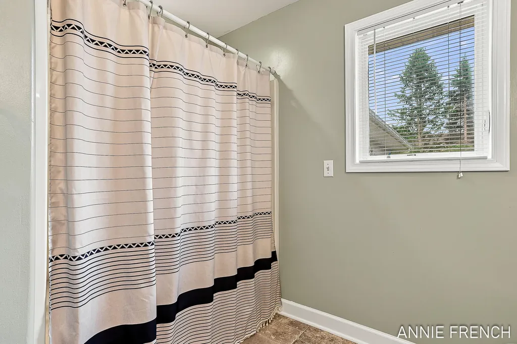 6390 147th Avenue Laketown Township MI 49423
