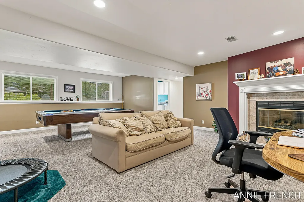 6390 147th Avenue Laketown Township MI 49423