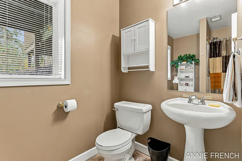 6390 147th Avenue Laketown Township MI 49423