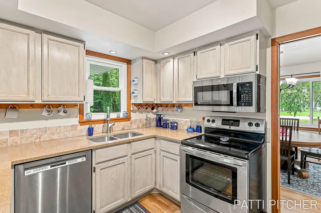 13369 Forest Park Drive Grand Haven Charter Township MI 49417
