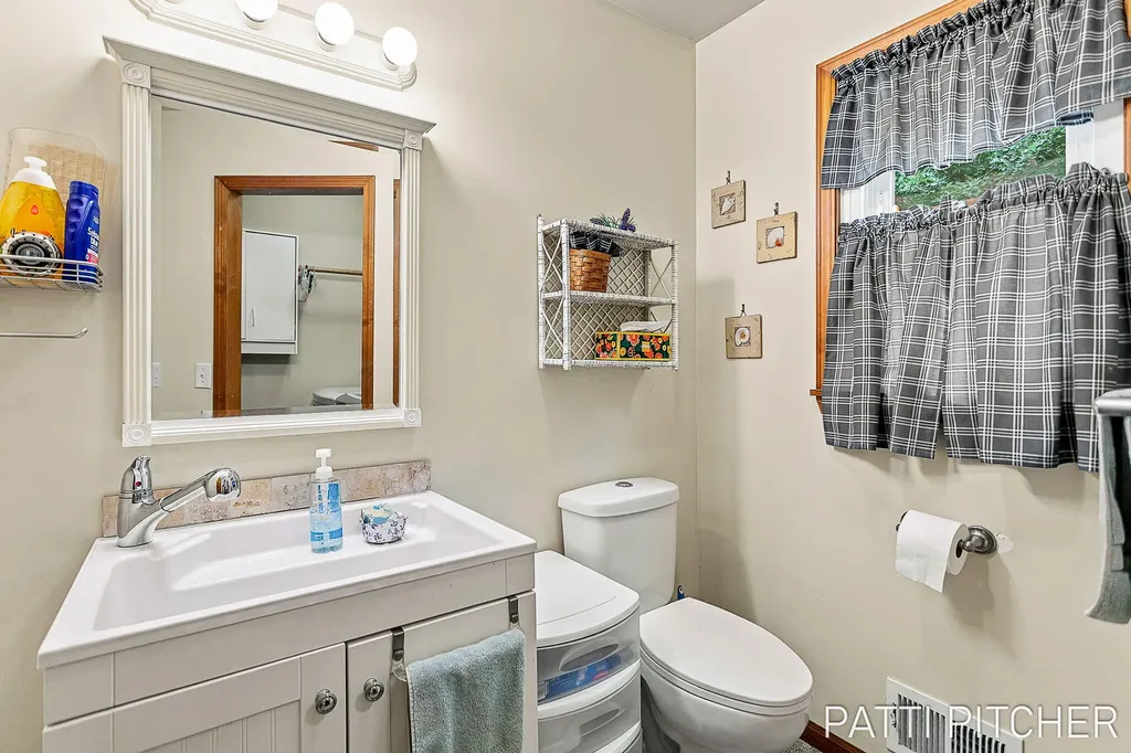 13369 Forest Park Drive Grand Haven Charter Township MI 49417