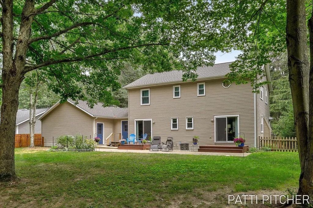 13369 Forest Park Drive Grand Haven Charter Township MI 49417