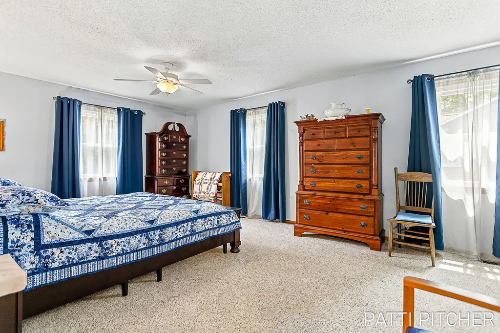 13369 Forest Park Drive Grand Haven Charter Township MI 49417