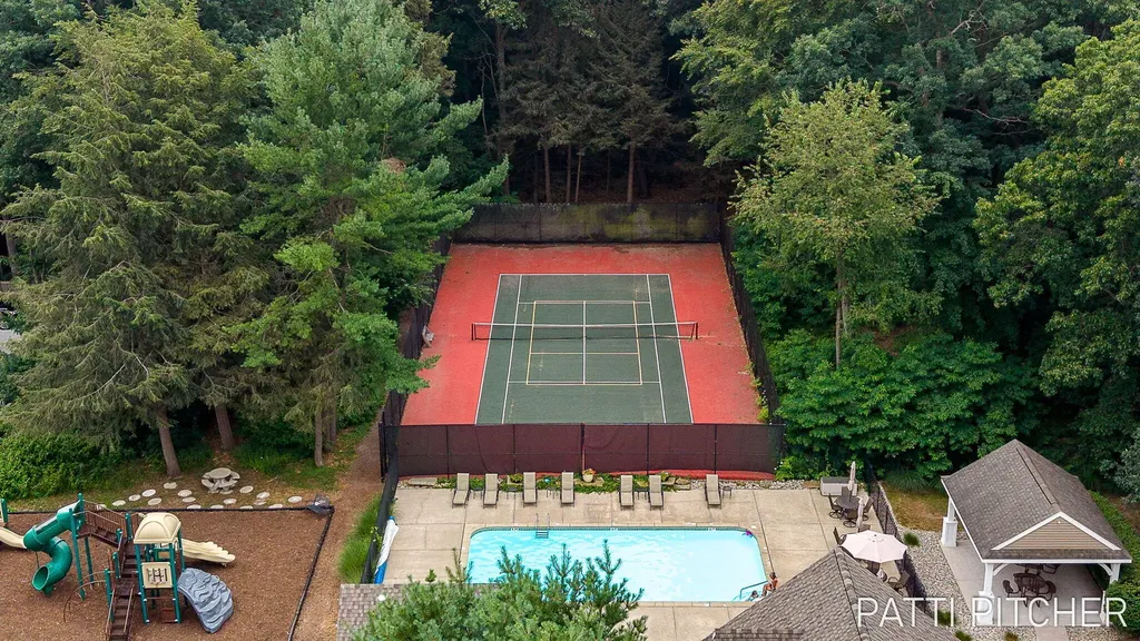 13369 Forest Park Drive Grand Haven Charter Township MI 49417