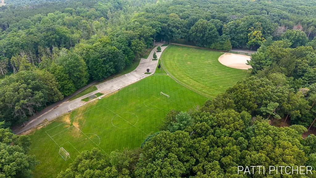 13369 Forest Park Drive Grand Haven Charter Township MI 49417