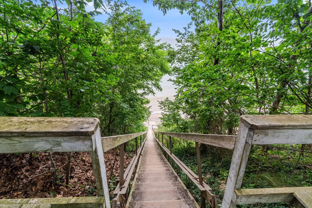 7126 Ridgeway Street Ganges Township MI 49408