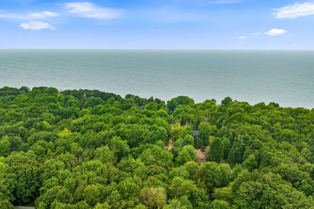 7126 Ridgeway Street Ganges Township MI 49408