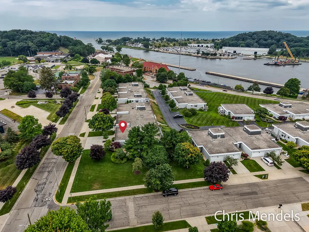 29 Sherman Avenue Grand Haven City MI 49417