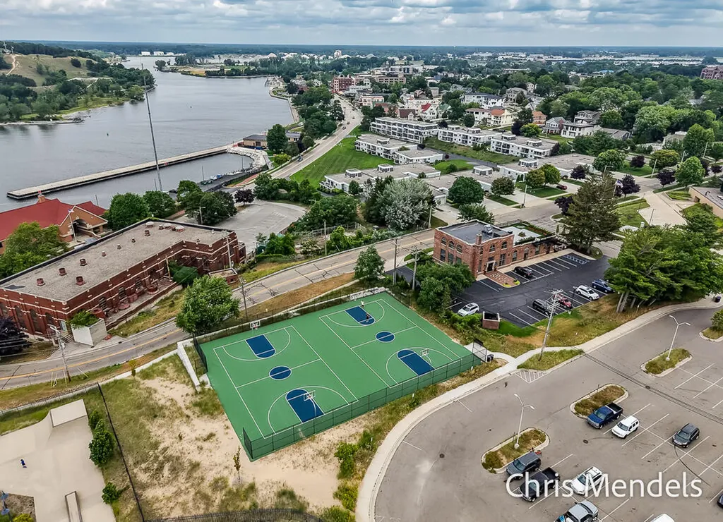 29 Sherman Avenue Grand Haven City MI 49417