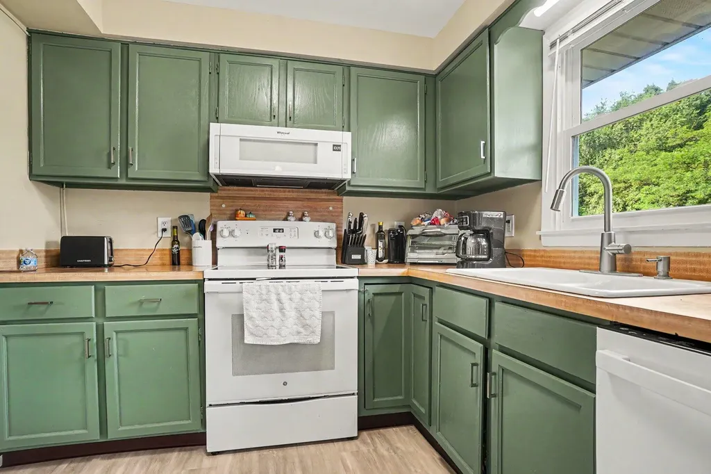 4883 Stanwood Street Norton Shores City MI 49441
