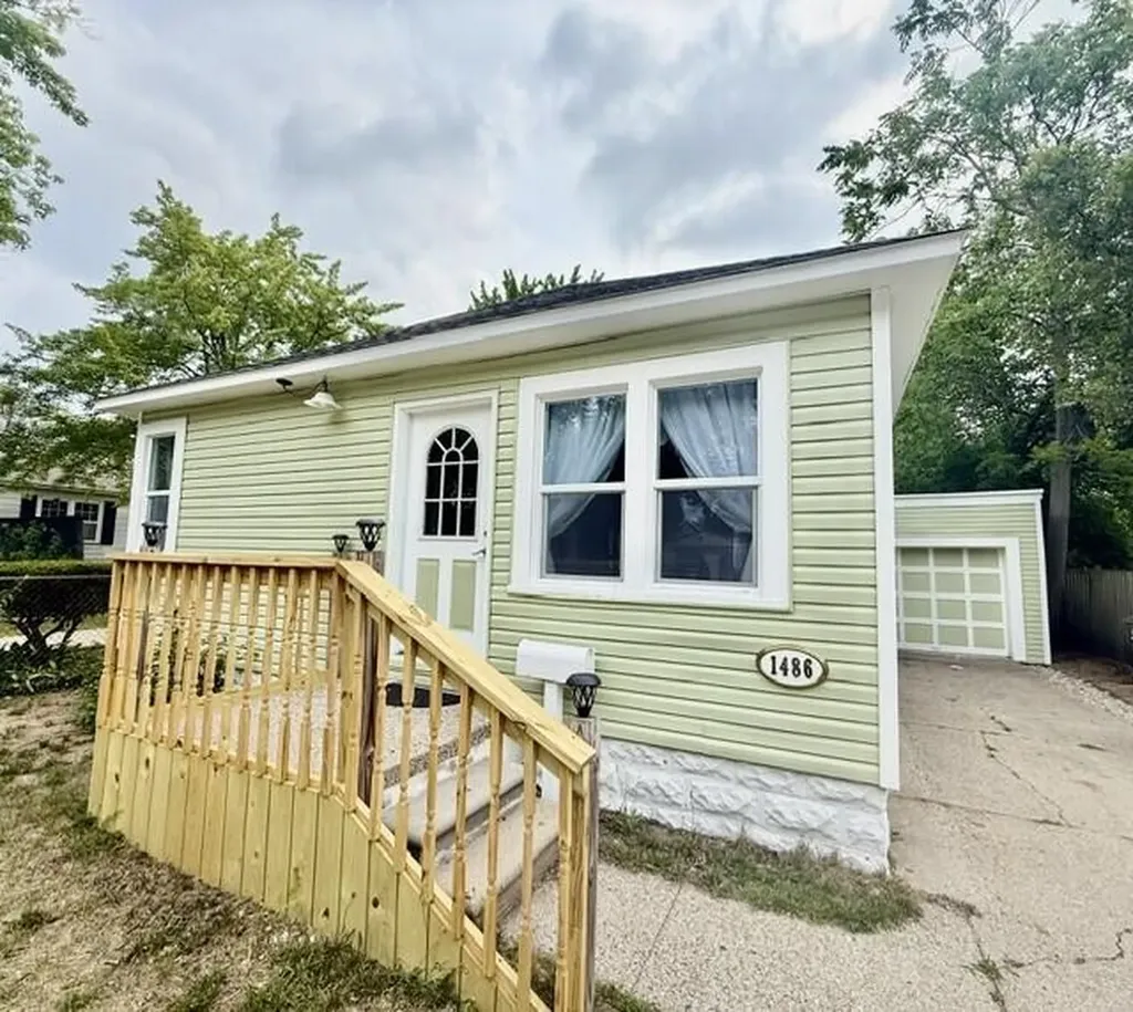1486 Winters Street Muskegon City MI 49442