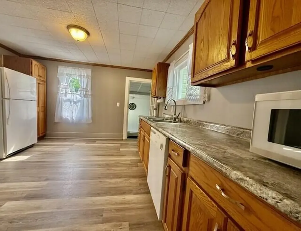 1486 Winters Street Muskegon City MI 49442
