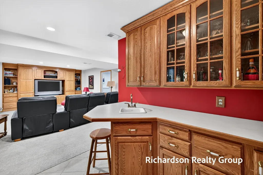 18657 Sioux Drive Spring Lake Township MI 49456